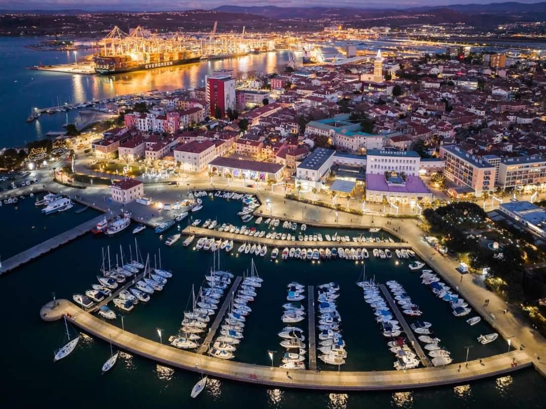 Koper Center Apartment Buitenkant foto